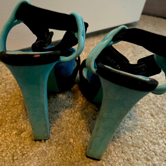 Dark blue, light blue, black work few times but in good condition no box - Picture 2 of 3